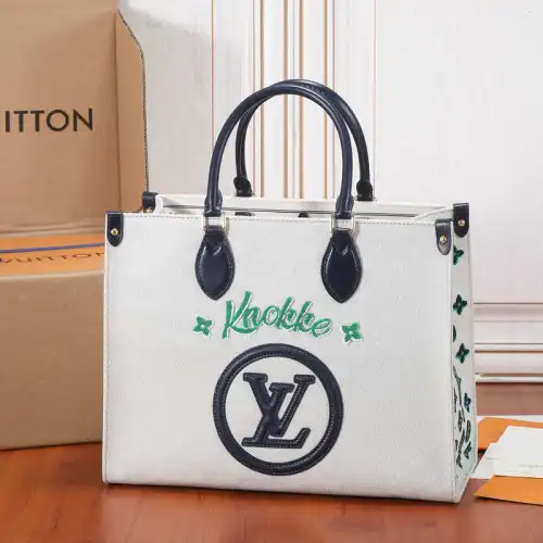 LV Bag 2207YA0040 0130