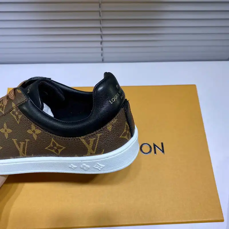 FashionRep LV Shoes 2004SH0103 0205